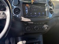 Gebraucht VW Tiguan LOUNGE 110 PS (80 kW) 2015 Weiß SUV