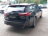 gebraucht Ford Focus Turnier 1.0L EcoBoost ''ST-Line'' - Automatik Lenkradheizung