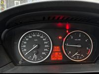 Gebraucht BMW 520 177 PS (130 kW) 2009 Grau Kombi