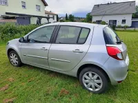 Gebraucht Renault Clio III 103 PS (75 kW) 2012 Silber Kleinwagen