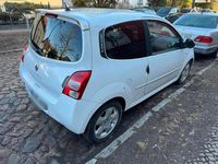 Gebraucht Renault Twingo Rip Curl 75 PS (55 kW) 2010 Weiß Kleinwagen