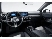 Gebraucht Mercedes A180 Advanced Plus 136 PS (100 kW) 2024 Grau / mountaingrau Limousine