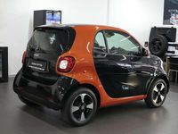 Gebraucht Smart ForTwo Coupé 90 PS (66 kW) 2018 Cbsfarbe schwarz Coupé