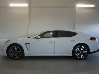 Gebraucht Porsche Panamera Turbo 519 PS (381 kW) 2014 Weiß Kleinwagen