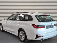 Gebraucht BMW 330e Advantage 292 PS (214 kW) 2022 Weiß Kombi