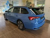 Neu Skoda Octavia SportLine 150 PS (110 kW) 2026 Blau Kombi