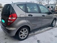 Gebraucht Mercedes A180 109 PS (80 kW) 2006 Grau Limousine