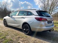 Gebraucht Opel Astra Edition 136 PS (100 kW) 2016 Silber Kombi