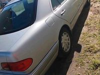 Gebraucht Mercedes E230 Elegance 1997 Silber Limousine