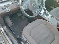 Gebraucht VW Passat 140 PS (102 kW) 2011 Braun Kombi
