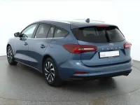 Gebraucht Ford Focus Titanium X 125 PS (91 kW) 2025 Azurabluemet. Kombi