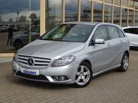 Gebraucht Mercedes B200 156 PS (114 kW) 2012 Silber Van / Kleinbus