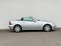 Gebraucht Mercedes SLK200 163 PS (119 kW) 2001 Silber Cabrio
