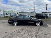 Gebraucht Mercedes E200 Avantgarde 184 PS (135 kW) 2006 Schwarz Limousine