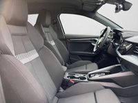 Gebraucht Audi A3 Ambiente 150 PS (110 kW) 2025 Navarrablau metallic (metallic) Limousine