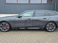 Gebraucht BMW 540 M Sport 299 PS (219 kW) 2025 Sophistograu brillanteffekt m Kombi
