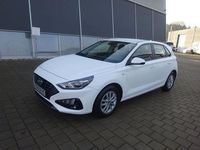 Gebraucht Hyundai i30 Pure 110 PS (80 kW) 2021 Weiß Limousine