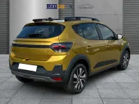 Neu Dacia Sandero Expression 122 PS (89 kW) 2026 Amberyellow SUV