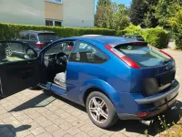 Gebraucht Ford Focus 100 PS (73 kW) 2007 Blau Kleinwagen
