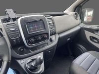 Gebraucht Renault Trafic Expression 145 PS (106 kW) 2017 Weiß Van / Kleinbus