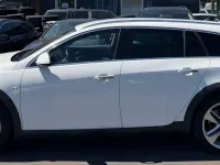 Gebraucht Opel Insignia Country Tourer 170 PS (125 kW) 2016 Weiß Limousine