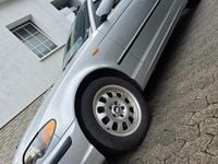 Używany BMW 325 197 KM (144 kW) 2001 Srebrny Sedan/Limuzyna