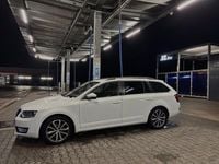 Gebraucht Skoda Octavia 150 PS (110 kW) 2015 Weiß Kleinwagen