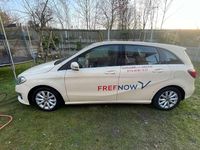 Gebraucht Mercedes B180 Edition 109 PS (80 kW) 2017 Gelb Van / Kleinbus