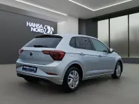 Gebraucht VW Polo Style 95 PS (69 kW) 2023 Silber / reflexsilber (metallic) Kleinwagen