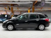Gebraucht Renault Clio GrandTour Dynamique 101 PS (74 kW) 2010 Perlmuttschwarz Kombi
