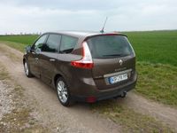 Gebraucht Renault Scénic III Luxe 178 PS (130 kW) 2010 Braun metallic Van / Kleinbus