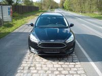 Gebraucht Ford Focus Trend 125 PS (91 kW) 2015 Schwarz Limousine