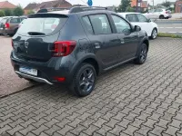 Gebraucht Dacia Sandero Celebration 90 PS (66 kW) 2017 Grau SUV