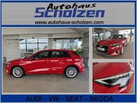 Gebraucht Audi A3 110 PS (80 kW) 2023 Rot Limousine