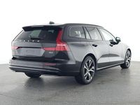 Gebraucht Volvo V60 Plus 197 PS (144 kW) 2025 Schwarz Kombi