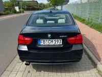 Gebraucht BMW 320 170 PS (125 kW) 2010 Schwarz Limousine