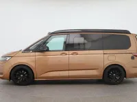 Neu VW California Beach 150 PS (110 kW) 2026 Schwarz Van