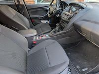 Gebraucht Ford Focus 125 PS (91 kW) 2018 Schwarz Kombi