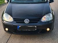 Gebraucht VW Golf V 115 PS (84 kW) 2004 Schwarz Kleinwagen