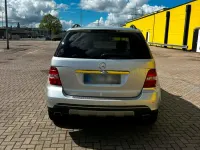 Gebraucht Mercedes ML320 224 PS (164 kW) 2006 Silber SUV