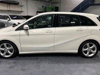 Gebraucht Mercedes B200 136 PS (100 kW) 2013 Weiß Van / Kleinbus