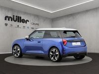 Gebraucht Mini Cooper Favoured 135 kW (184 PS) 2024 Blazing blue Kleinwagen