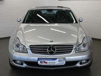 Gebraucht Mercedes CLS500 306 PS (225 kW) 2005 Iridiumsilber  metalliclack Coupé