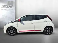Gebraucht Toyota Aygo X-play 72 PS (52 kW) 2019 Weiß Kleinwagen