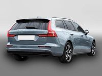 Gebraucht Volvo V60 Core 163 PS (119 kW) 2024 Grau Kombi