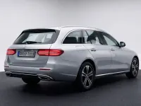 Gebraucht Mercedes E220 194 PS (142 kW) 2021 Silber Limousine