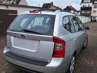 Gebraucht Kia Carens 106 PS (77 kW) 2007 Silber Van / Kleinbus