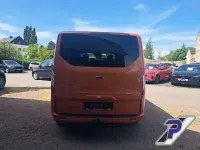 Gebraucht Ford Tourneo Custom Titanium 170 PS (125 kW) 2023 Orange Van