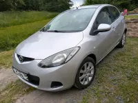 Gebraucht Mazda 2 75 PS (55 kW) 2009 Silber Kleinwagen