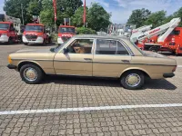 Gebraucht Mercedes 200 1981 Gold Limousine